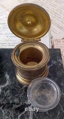Green Marble and Gilded Bronze Inkwell in Empire Style from the Early 20th Century with its Ink Pots