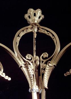 H. Petitot & Muller Brothers Art Deco Chandelier in Bronze and Pressed Glass Globes