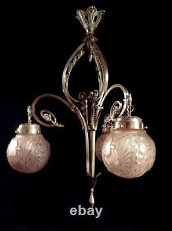 H. Petitot & Muller Brothers Art Deco Chandelier in Bronze and Pressed Glass Globes