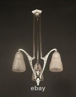 Hettier & Vincent / Model-Verdun Art Deco Silvered Bronze and Molded Glass Chandelier