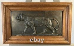 Jules BENNES (19th century) signed representing a walking lioness, bronze with patina