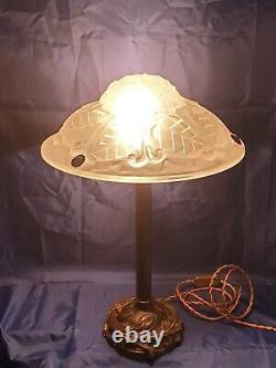 Lamp Époque Art-deco Bronze Foot Where Laiton Moulded Glass Signed Degué