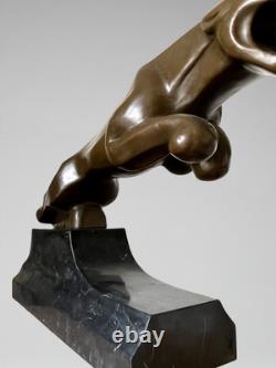 Large Art Deco Jaguar sculpture in patinated bronze on an architectural black base