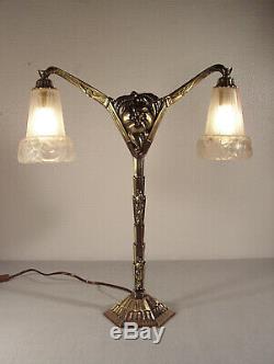 Large Double Lamp Art Deco Bronze And Tulips In Glass Molded Pressed 1925