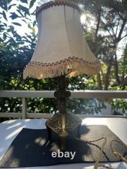 Le Verrier Art Deco bronze table lamp, H. 20 cm