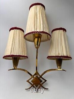 Lovely gilded bronze wall lamp from the 1940s in the style of Leuleu, Arbus