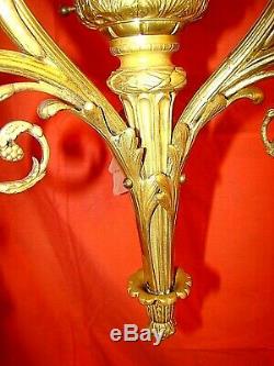 Luster Bronze With 3 + 1 Tulips Louis XVI Style Flame Time Early Twentieth