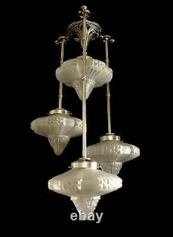 Lustre Or Suspension Art Deco In Nickeled Bronze And Glass Globes Pressed 1930