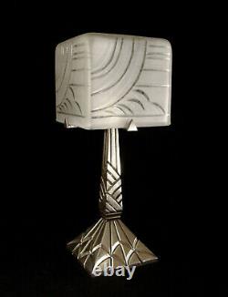 Modernist Art Deco Lamp In Nickelé Bronze And Glass Cube Thickened 1930