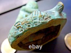 Mother and Child bronze, France Art Deco, signed Bofill, green patina, weight 265 g, height 8 cm