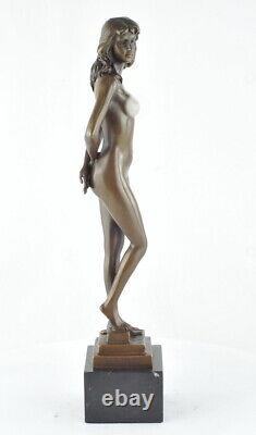 Nude Sexy Dancer Sculpture in Art Deco and Art Nouveau Style, Bronze Massi