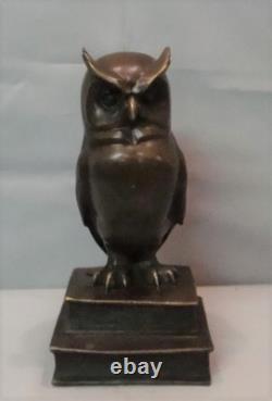 Owl Statue Sculpture in Art Deco and Art Nouveau Styles