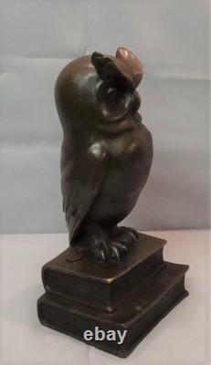Owl Statue Sculpture in Art Deco and Art Nouveau Styles