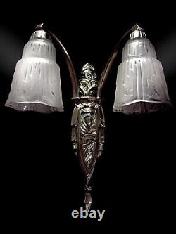 P. Maynadier Large Art Deco Silvered Bronze Wall Light with Pressed Glass Tulips