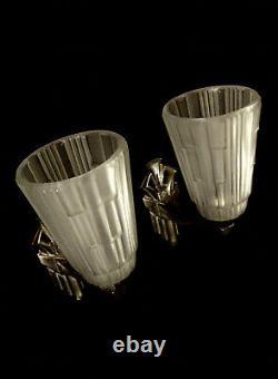 Pair D Apply Art Deco In Silver Bronze And Tulips In Glass Press 1930