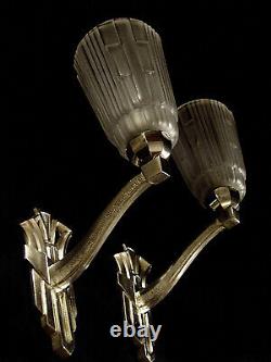 Pair D Apply Art Deco In Silver Bronze And Tulips In Glass Press 1930