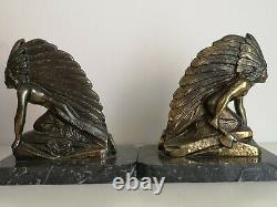 Pair Of Greenhouse Art Deco Books The Indians, Regulates Bronze Patina, Marble Base