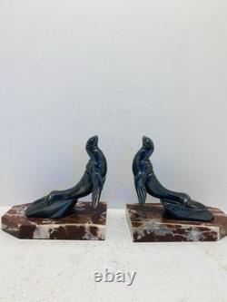 Pair of bookends in marble and bronze signed Hippolyte MOREAU - The Seals