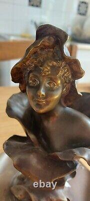Pretty Bronze Statue, Flower Woman, Henri Godet (1863-1937), Art Deco