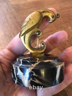 Pretty little bronze, marble base, stylized bird signed Bizette, Art Deco