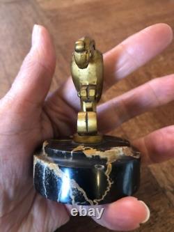 Pretty little bronze, marble base, stylized bird signed Bizette, Art Deco