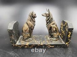 Rare Paire De Serre Books Art Deco Aux Chiens & Chat Moderniste Cubism Bookend