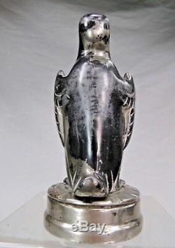 Rare Stopper Radiator Art Deco Automotive Car Mascot Penguin Bronze Argente