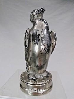 Rare Stopper Radiator Art Deco Automotive Car Mascot Penguin Bronze Argente