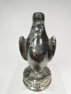 Rare Stopper Radiator Art Deco Automotive Car Mascot Penguin Bronze Argente