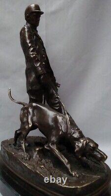 Sculpture Statue Dog Hunting Animalier Valet Art Deco Style Art Nouveau B
