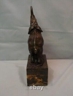 Sculpture Statue of an Elephant in Animalier Style, Art Deco and Art Nouveau Bronze Mass