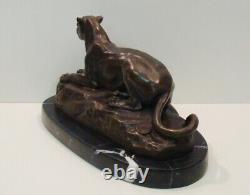 Sculpture of Lion and Lioness in Animalier Style, Art Deco and Art Nouveau Bronze Art