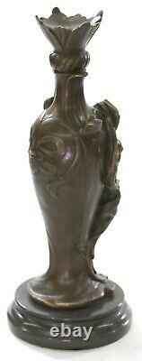 'Signed Art Deco Sexy Woman by Cheret Bronze Sculpture with Marble Base for Sale'