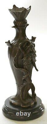 'Signed Art Deco Sexy Woman by Cheret Bronze Sculpture with Marble Base for Sale'