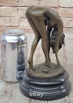 Signed High Quality Cesaro Art Deco Bronze Girl Base Statue Sale