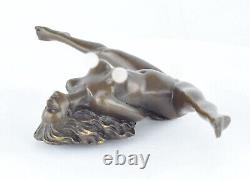 Solid bronze pin-up sexy style Art Deco and Art Nouveau style statue sculpture