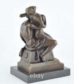 Solid bronze statue sculpture couple in sexy Art Deco style Art Nouveau style, signed