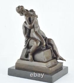 Solid bronze statue sculpture couple in sexy Art Deco style Art Nouveau style, signed