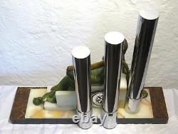 Splendid Art Deco bronze, chrome, and onyx clock<br/>