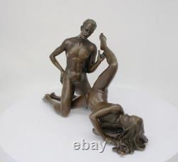 Statue Sculpture Couple Sexy Style Art Deco Style Art Nouveau Bronze Massive Sign