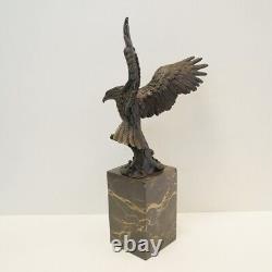 Statue Sculpture Eagle Bird Animal Art Deco Style Art Nouveau Bronze