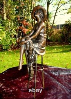 Statue Sculpture Lady Pin-up Hat Art Deco Style Art Nouveau Bronze