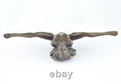 Statue Sculpture Pin-Up in a Sexy Art Deco / Art Nouveau Style, Solid Bronze Signed