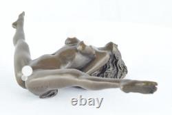 Statue Sculpture Pin-Up in a Sexy Art Deco / Art Nouveau Style, Solid Bronze Signed