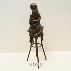 Statue Sculpture of a Sexy Young Woman in Art Deco / Art Nouveau Style, Solid Bronze