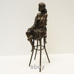 Statue Sculpture of a Sexy Young Woman in Art Deco / Art Nouveau Style, Solid Bronze