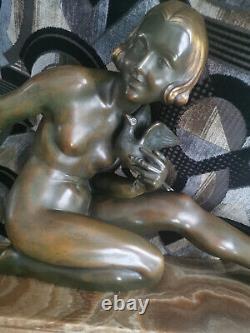 Superb Art Deco Bronze Armand Godard 1920 1930 Young Lady with the Dove