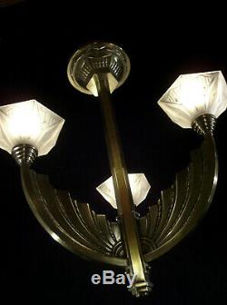 Suspension Modernist Art Deco Three Fires Bronze And Glass Pressed 1930