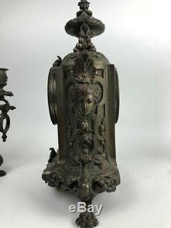 Trim Pendulum In Chimney With Candlesticks Bronze 1880-1900