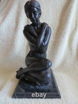 Woman statue with crossed arms Art Deco style Solid bronze